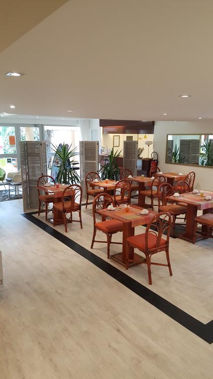Hôtel Le Galoubet Villeneuve-Loubet Extérieur photo