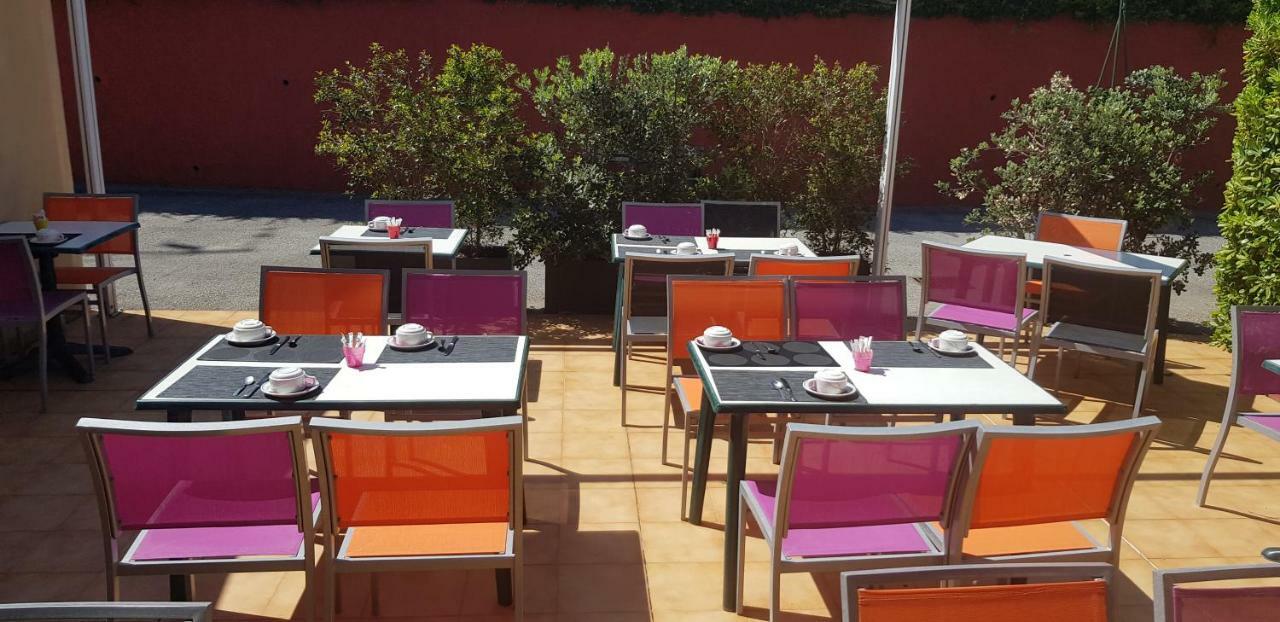 Hôtel Le Galoubet Villeneuve-Loubet Extérieur photo