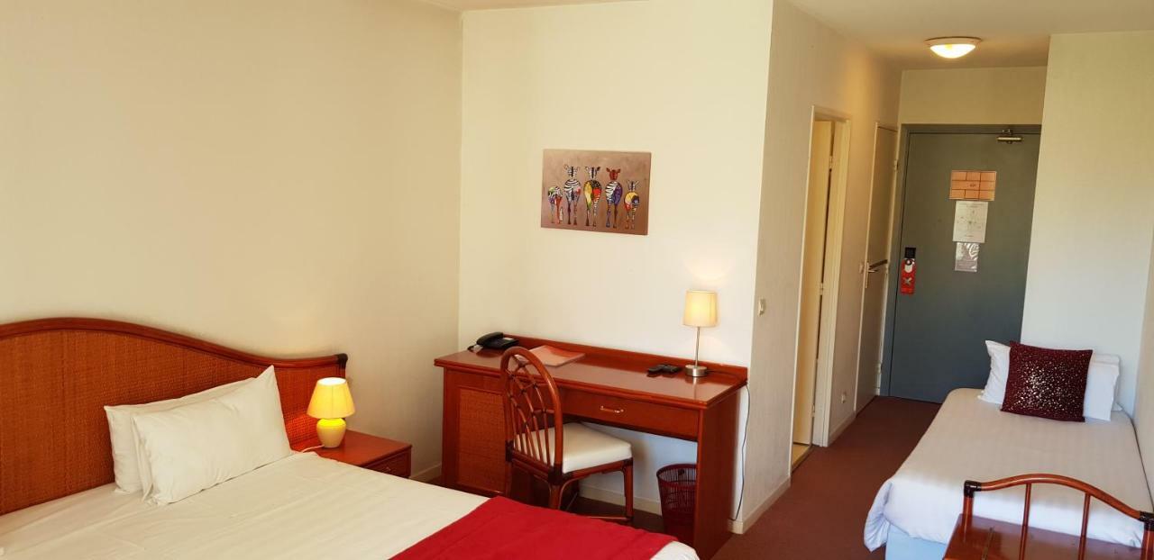 Hôtel Le Galoubet Villeneuve-Loubet Extérieur photo