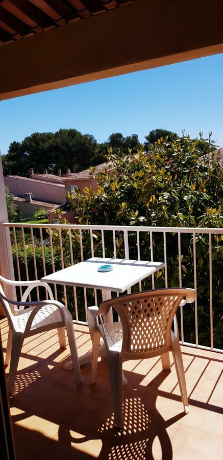 Hôtel Le Galoubet Villeneuve-Loubet Extérieur photo